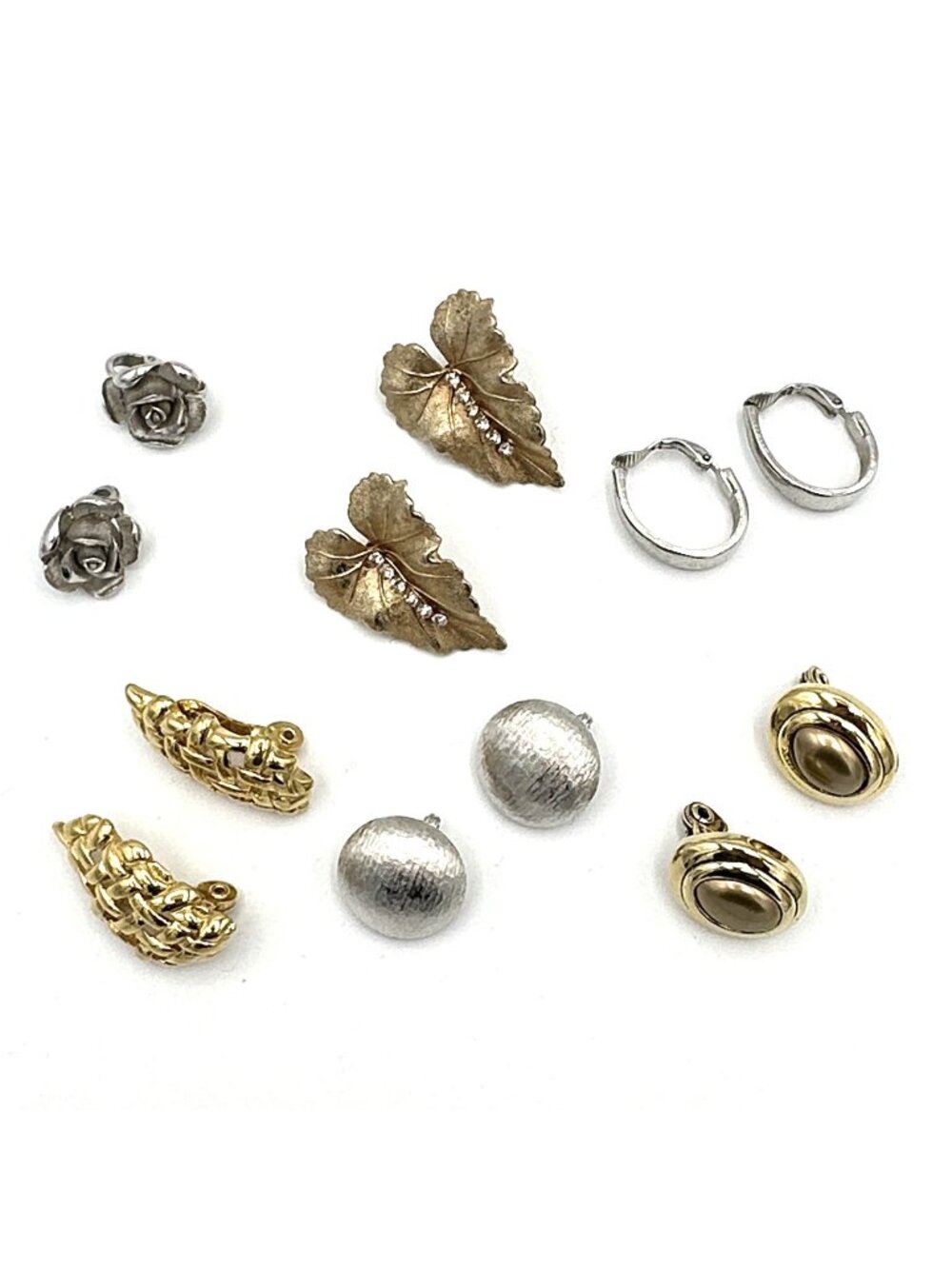 GOLD & SILVER-TONE vintage earring lot - 6 designer clip-ons - Monet Trifari 3
